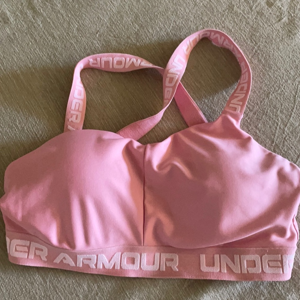 This is an under armour bra size L